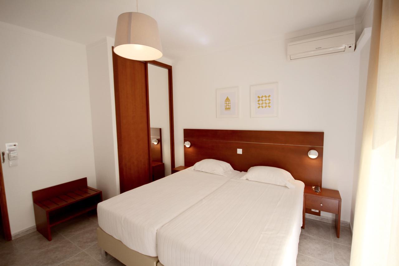 Hospedaria Buganvilia אלבור מראה חיצוני תמונה